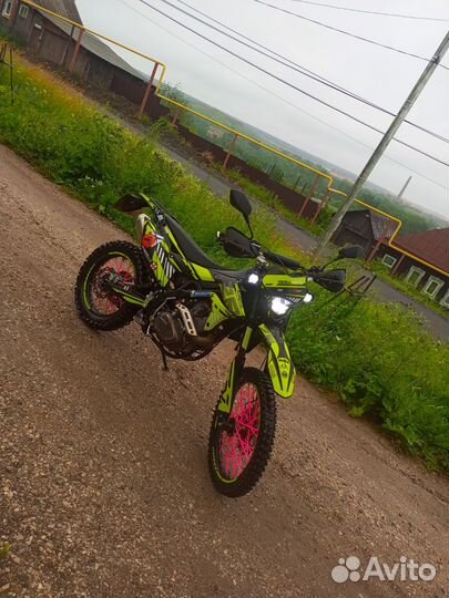 Продам Regulmoto ZR 300 4valves