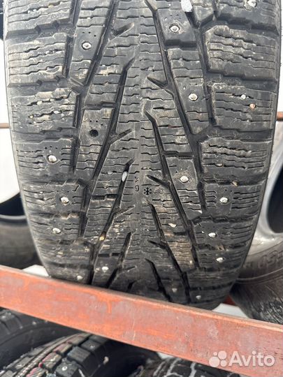 Nokian Tyres Hakkapeliitta 7 SUV 235/60 R18