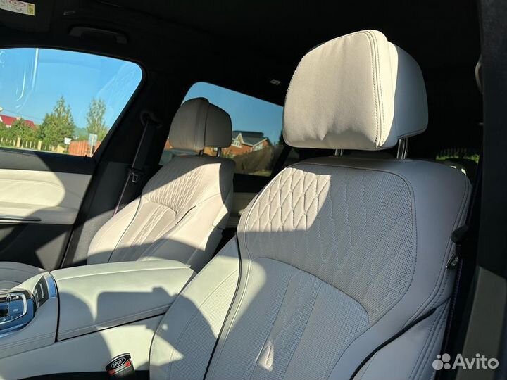 BMW X7 3.0 AT, 2023, 5 400 км