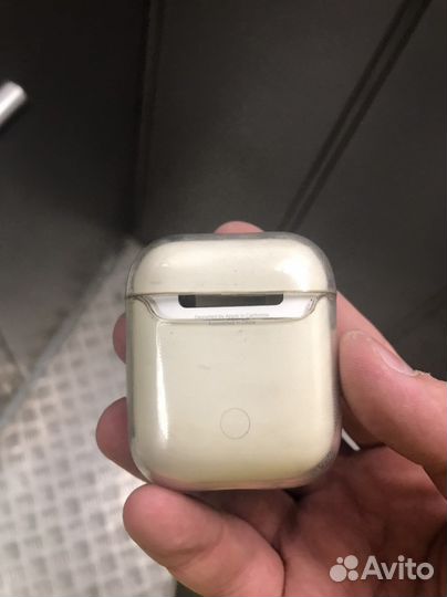 Нашел кейс от наушников