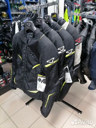 Мотокуртка куртка macna Италия