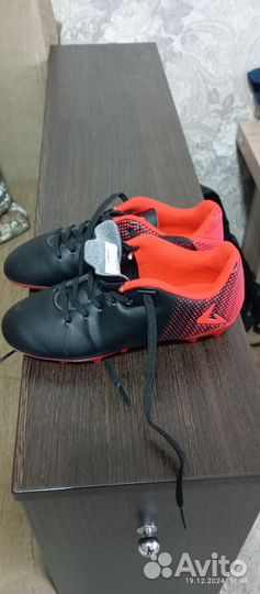 Футбольные бутсы