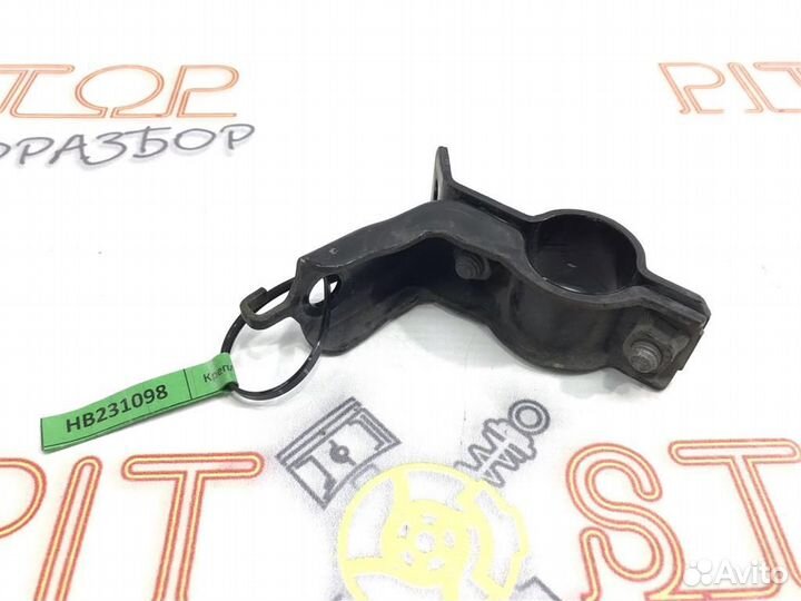 Крепление заднего стабилизатора Toyota Windom (MC