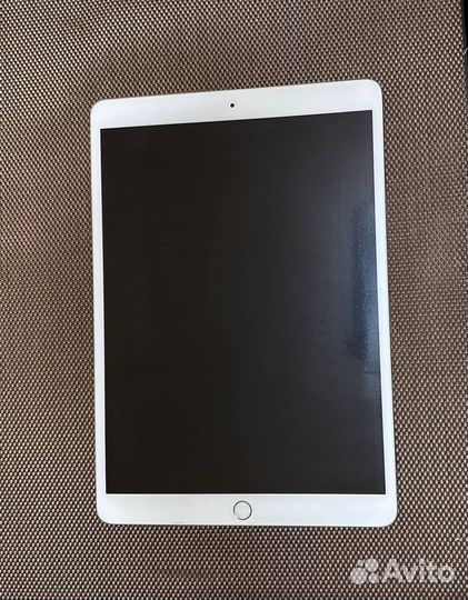 iPad Pro 10,5 2017 256гб с Apple Pencil