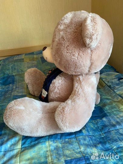 Плюшевый медведь