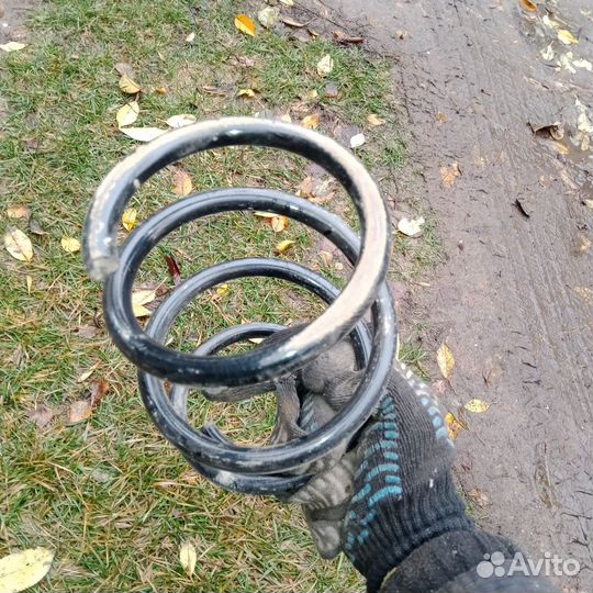 Пружина Renault