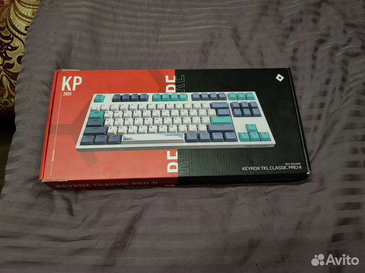 Механическая клавиатура белая