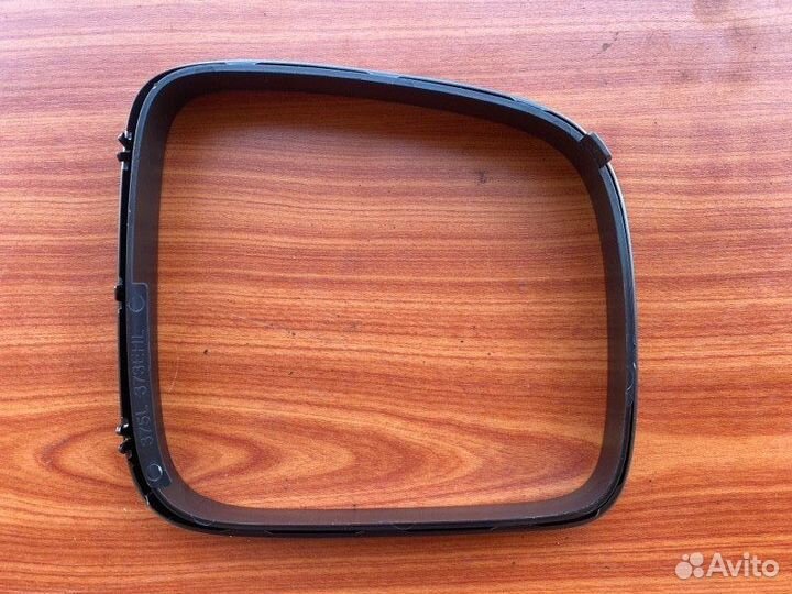 Накладка зеркала передняя левая Volkswagen