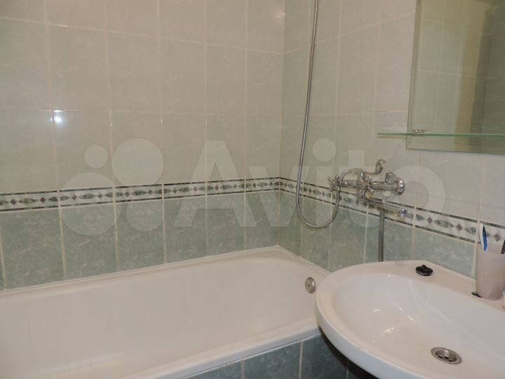 2-к. квартира, 60 м², 6/10 эт.