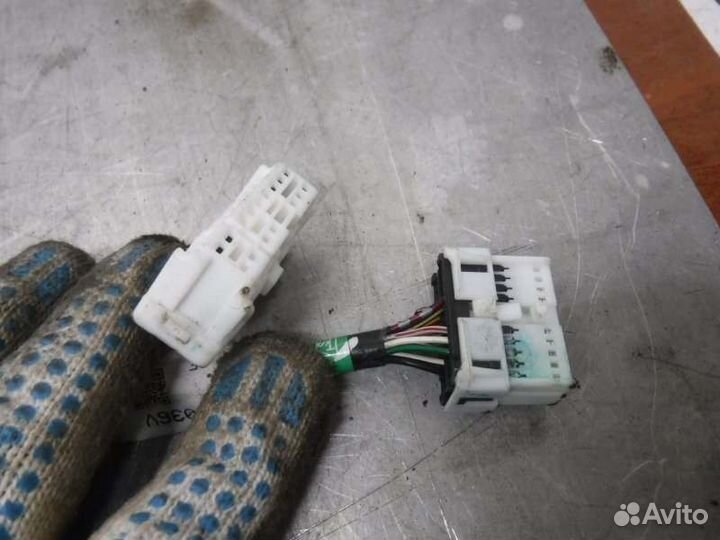 Проводка двери передняя левая Mitsubishi Pajero