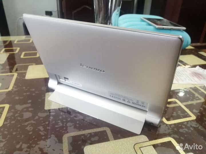Планшет lenovo yoga tab