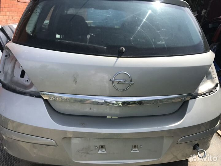 Крышка багажника на опель астра H хэтчбек