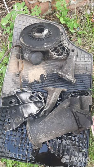 Запчасти на mercedes т 1