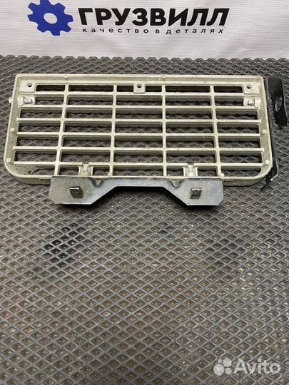 Ступень левая Renault Magnum 7420842485