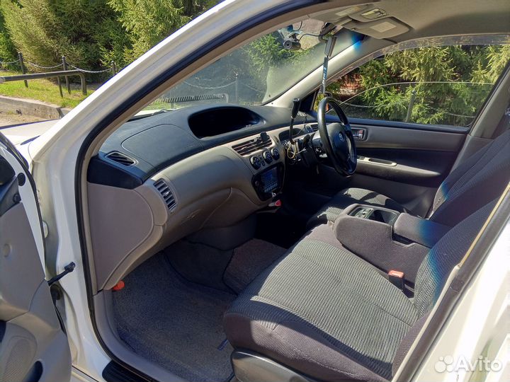 Toyota Vista Ardeo 2.0 AT, 2001, 200 000 км