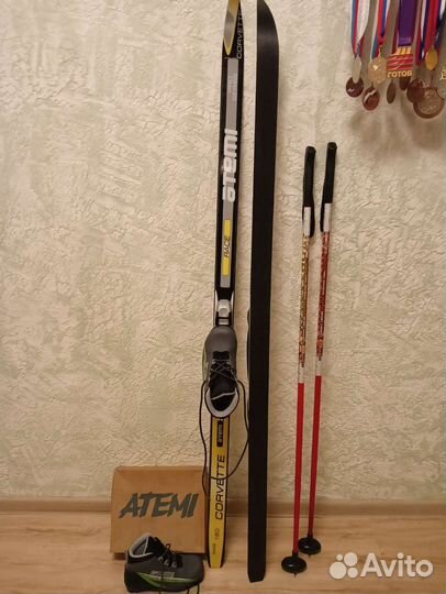 Беговые лыжи