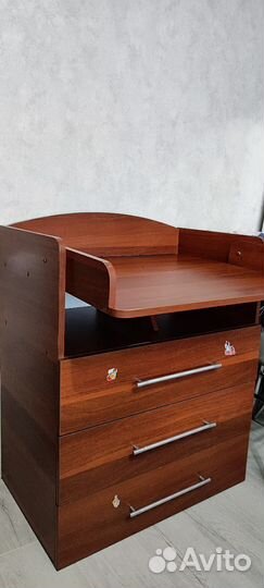 Пеленальный комод со столиком