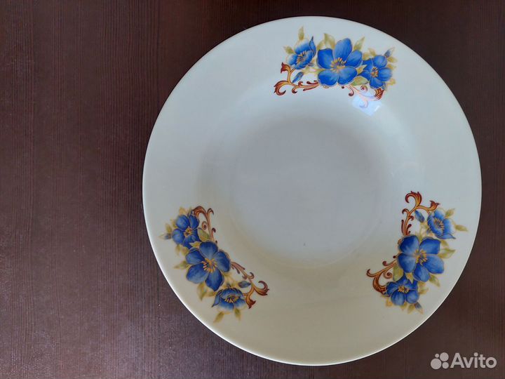 Тарелки 9 шт