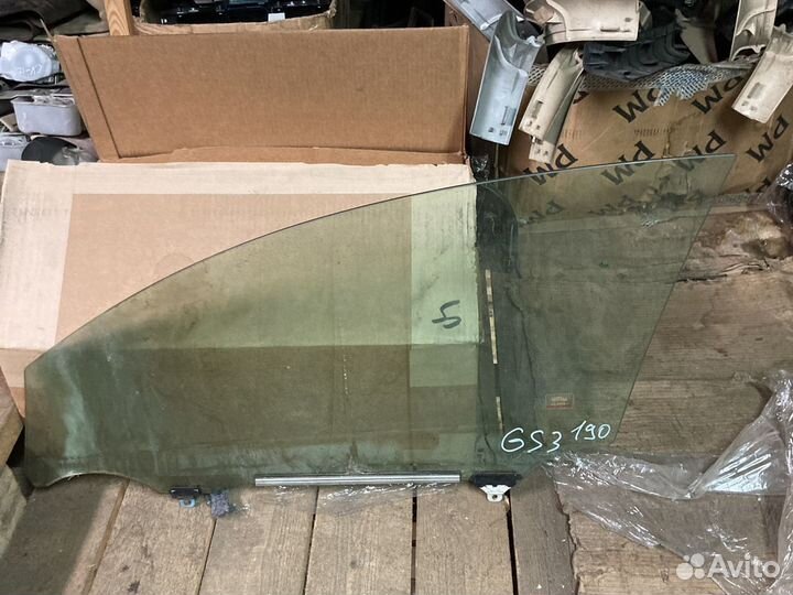 Переднее правое стекло Lexus GS3 GS300 GS430 GS450