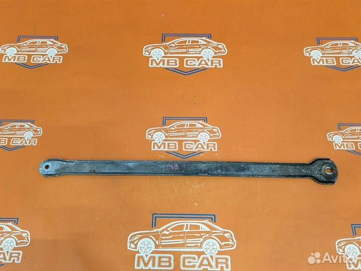 Распорка w205 C63S AMG C-class AMG 177.980 2016