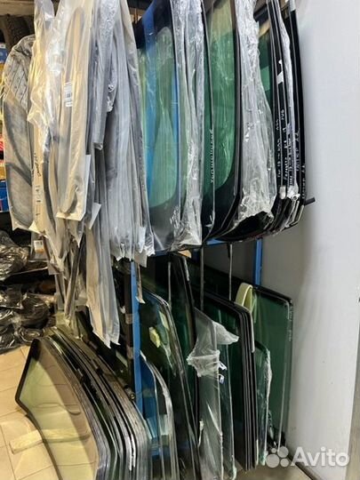 Автостекла на Форд Ford лобовое, боковое, заднее