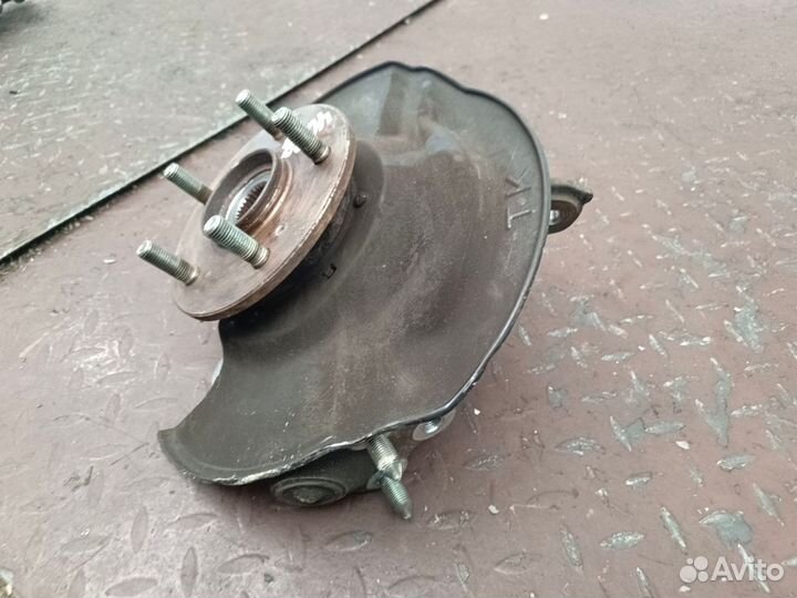 Кулак поворотный передний левый Honda Cr-V K24Z1