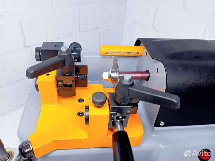 Станок курт кс55 для изготовления флажковых ключей