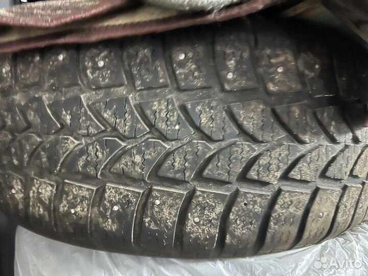 Mickey Thompson Sportsman S/R 215/55 R17