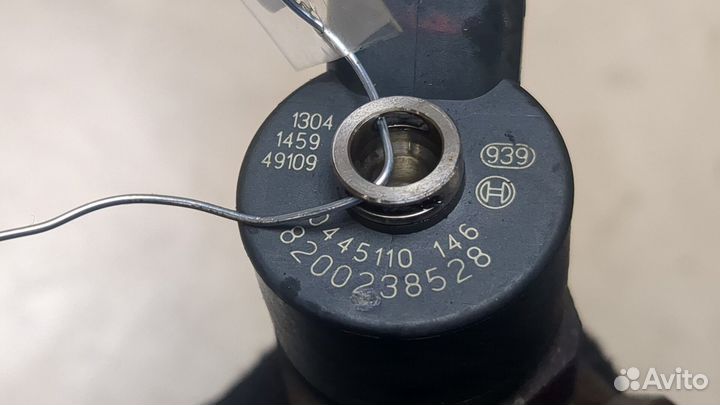 Форсунка топливная Mitsubishi Space Star, 2005