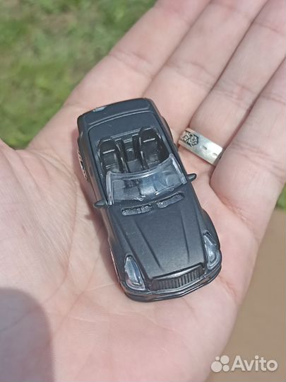 Мини машинка mercedes