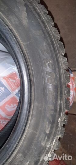 Kumho I'Zen KW22 215/55 R16