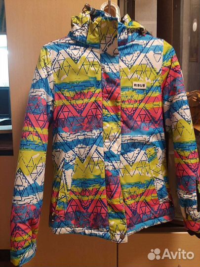 Куртка на девочку