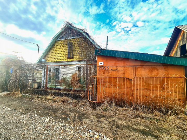 Дача 42 м² на участке 6 сот.