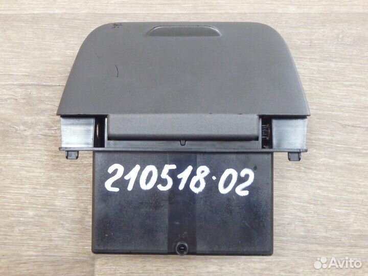 Пепельница volvo C70 97-02