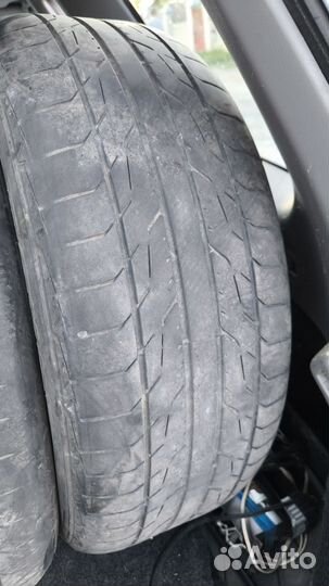 Toyo H09 215/55 R17 94T