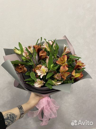 Монобукет цветов из альстромерии, доставка