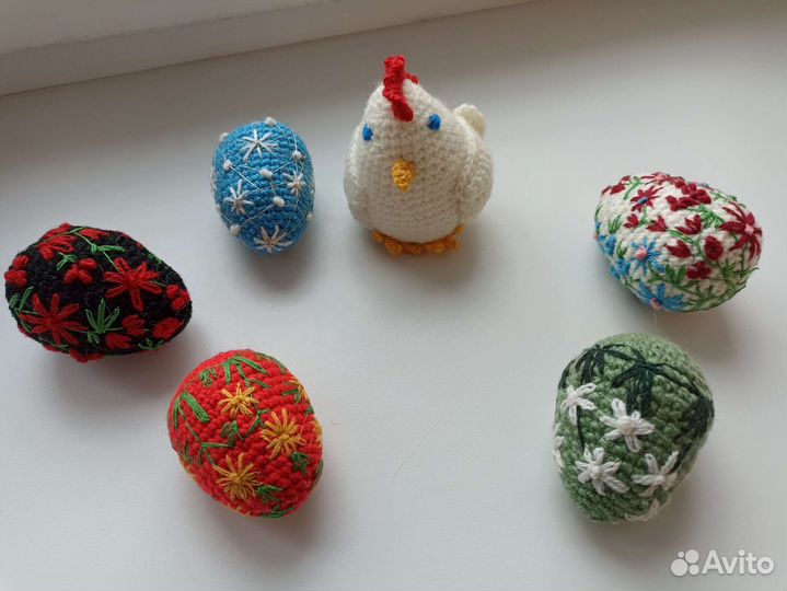 Вязаные игрушки курица и яйца