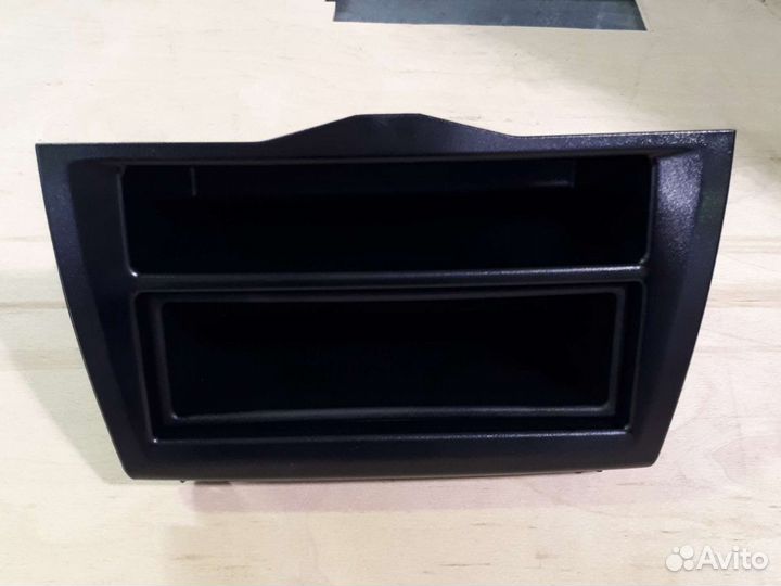 Рамка магнитолы для LADA гранта FL