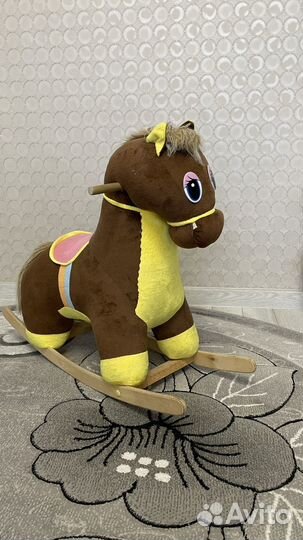 Детская лошадка качалка