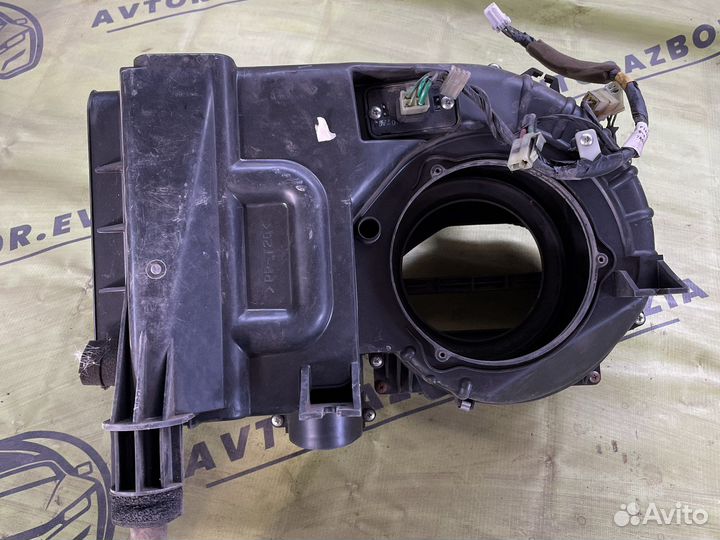 Корпус моторчика отопителя kia spectra