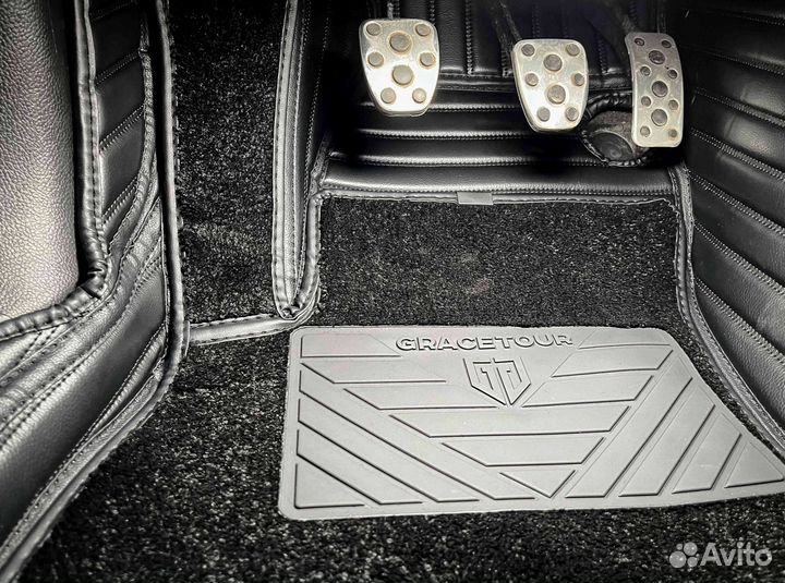 Автоковрики на Subaru WRX