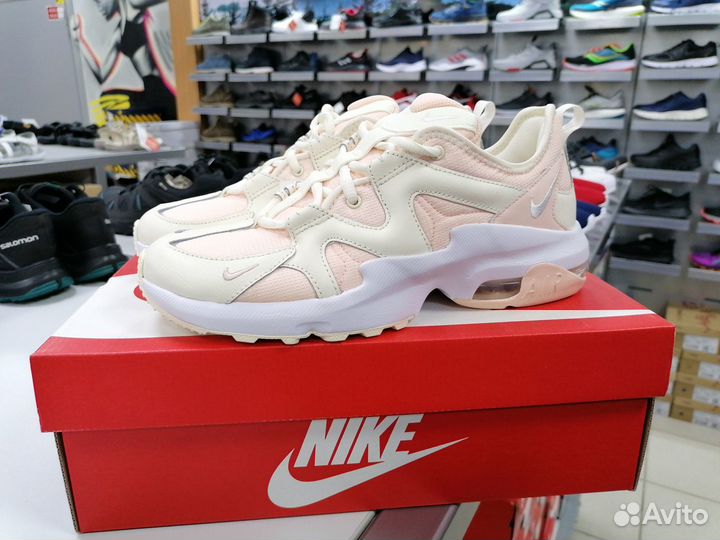 Кроссовки женские Nike Air Max Graviton