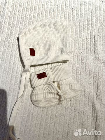 Шапочка и пинетки для новорожденного loom