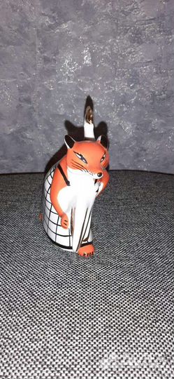 Фарфоровая стотуетка времён СССР Лисса и петух