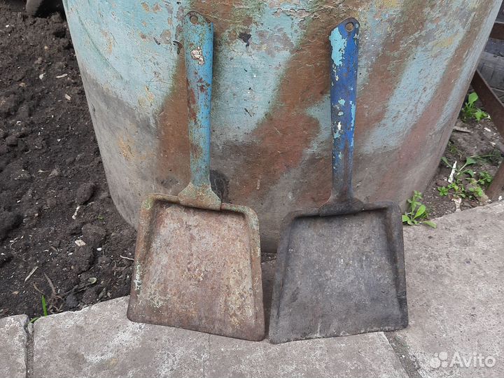 Совок металлический