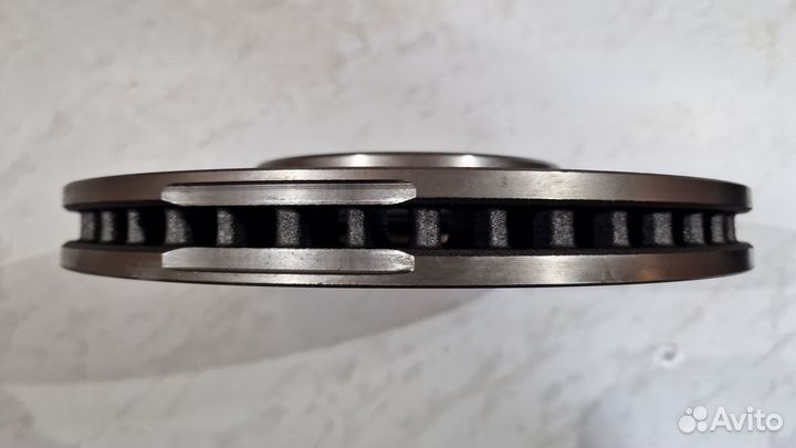 Диск тормозной перед. вентилир. Honda Accord 07-13