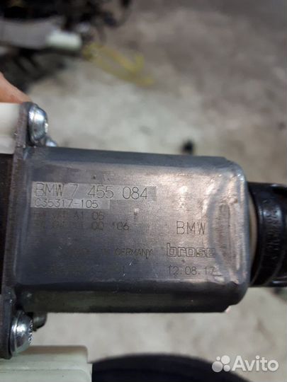 Мотор стеклоподъемника задний правый Bmw 5-Series