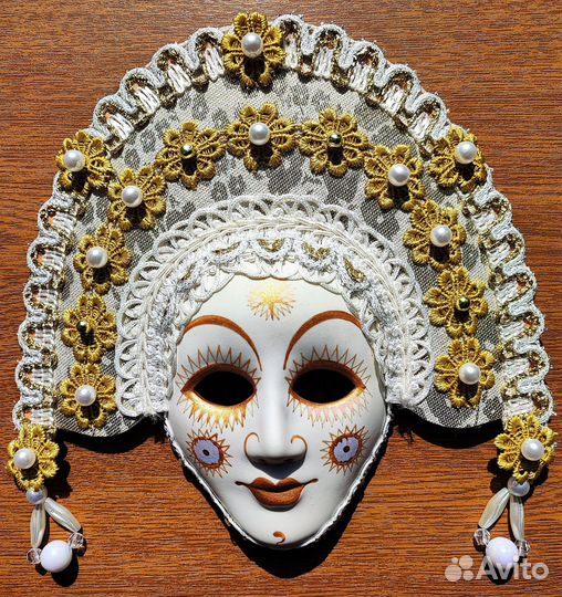 Маски интерьерные фарфор дерево