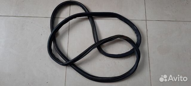 Уплотнитель багажника Митцубиси Паджеро Пинин / ио