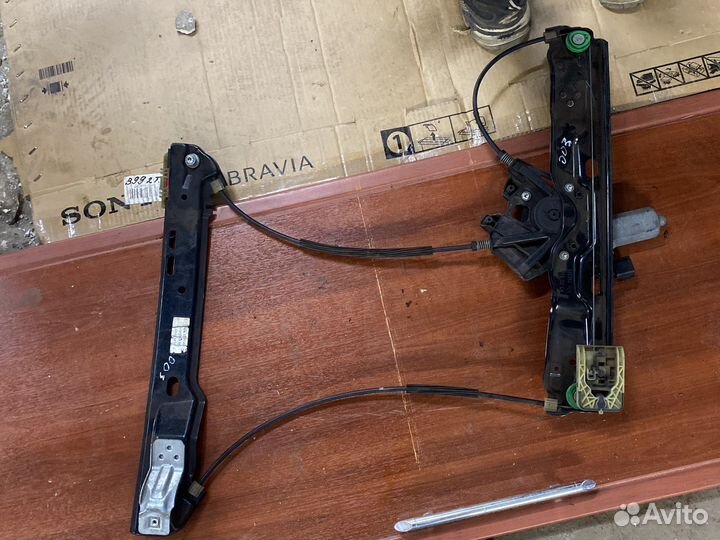 Стеклоподъемник Land Rover Evogue